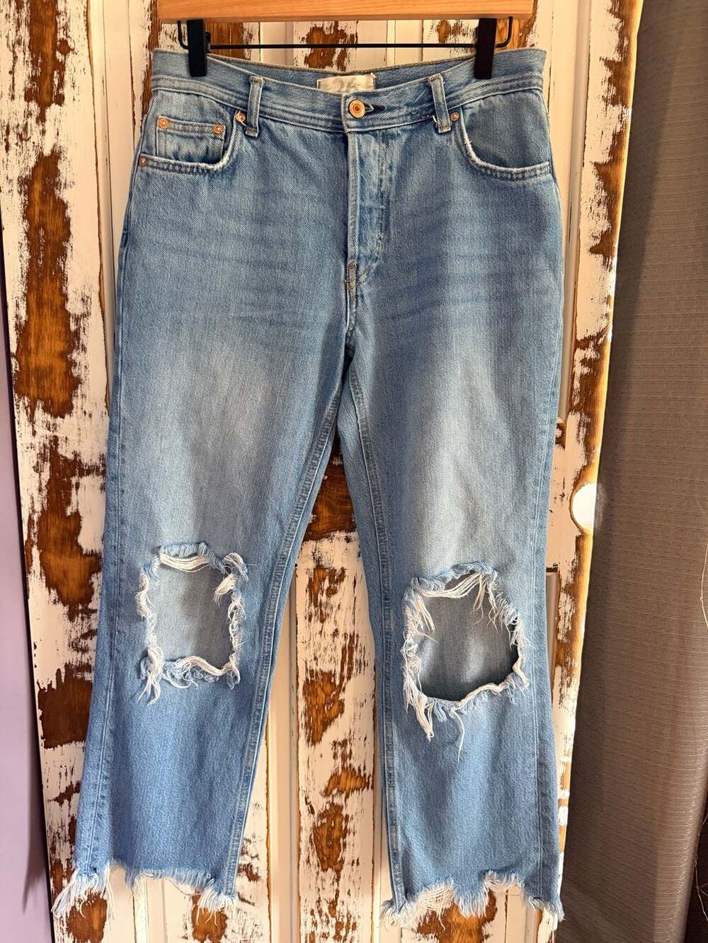 We The Free Maggie Mid-Rise Straight Leg Distressed Jeans Size 26 Y2K Coastal
